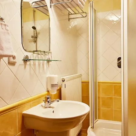 Pansky Dum - 酒店 伊泽卡