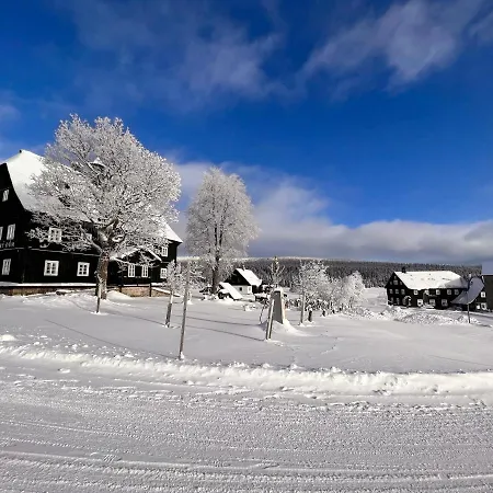 Pansky Dum - 酒店 伊泽卡